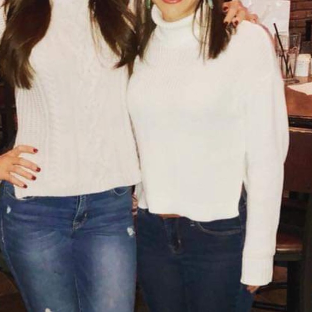 White cropped turtle neck sweater